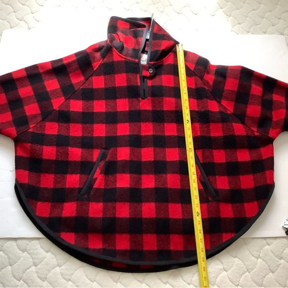 Red Buffalo Check Hooded Woolrich Poncho - Picture 9 of 15